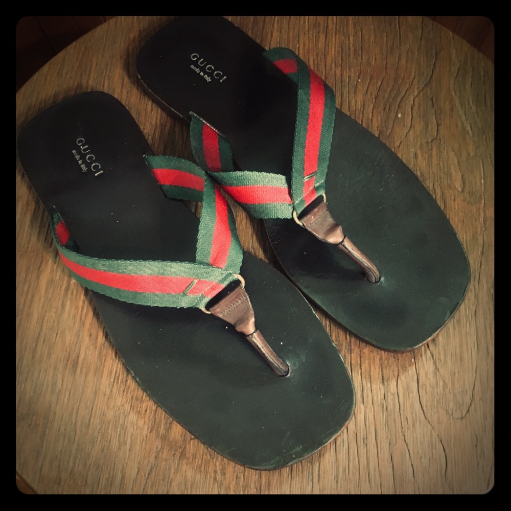 SOLD! Gucci Learher Thong Ribbon Sandals